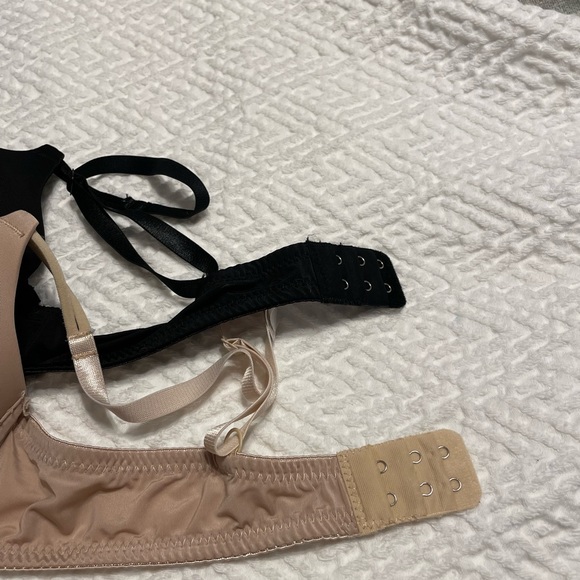 (2) CHINESE LAUNDRY push up bras - Picture 12 of 13
